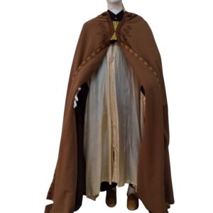 الألبسة التقليدية كالبرنوس والقشابية والقميص بأنواعه