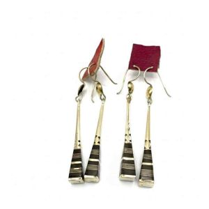 أقراط الأذنين