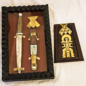 Petit coffret élégant traditionnel