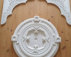 صناعة ديكورات السقف (زخرفة عن طريق الجبس)