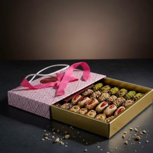 علبة تمور مغلفة