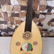 الة العود