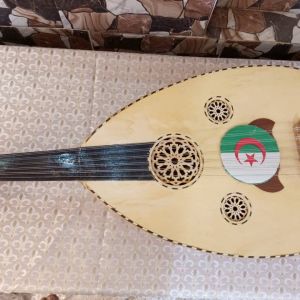 الة العود